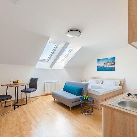 Ferdinand Apartment Praha Eksteriør bilde
