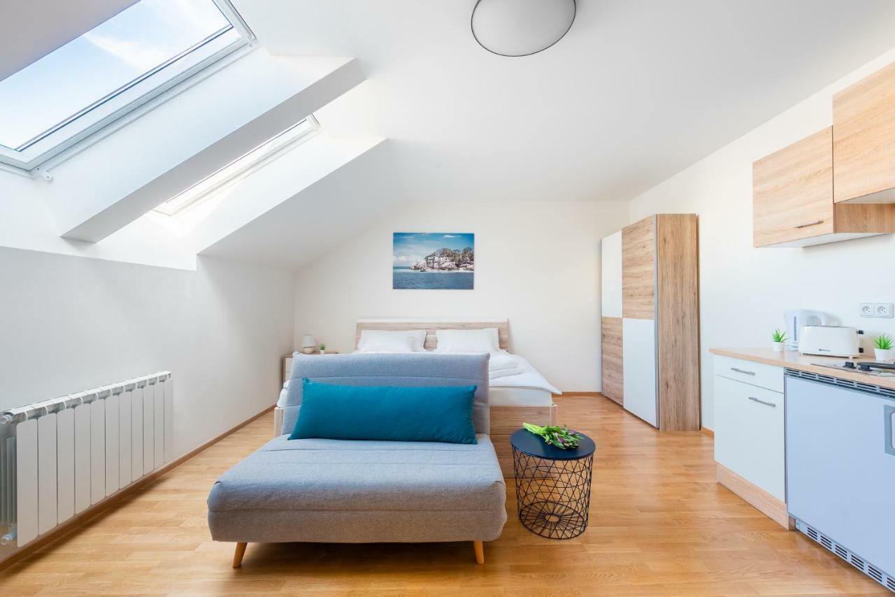 Ferdinand Apartment Praha Eksteriør bilde