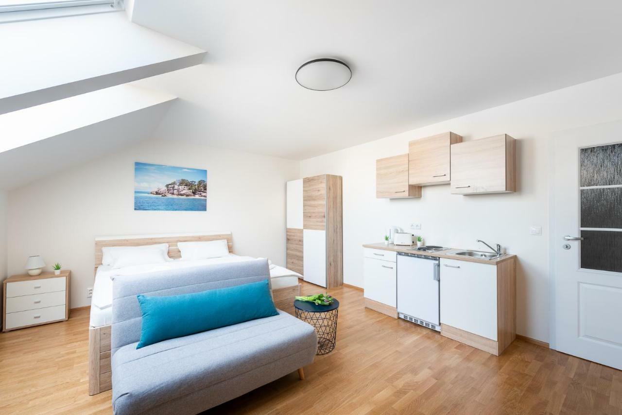 Ferdinand Apartment Praha Eksteriør bilde